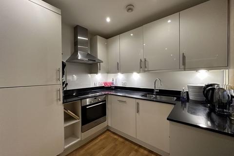 2 bedroom apartment for sale, 15 Zenith Close, London