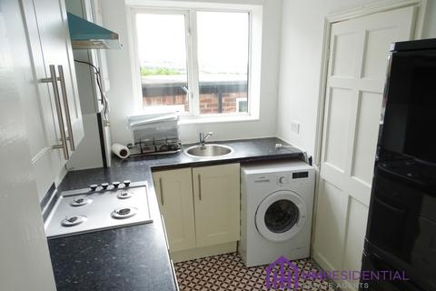 2 bedroom flat for sale, Bilbrough Gardens, Benwell NE4