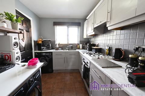 3 bedroom semi-detached house for sale, Hetherset Close, Havelock Park Estate SR4