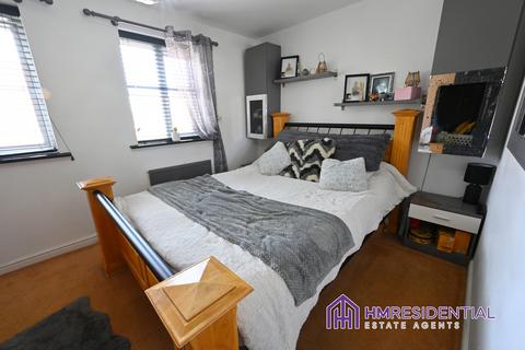 3 bedroom semi-detached house for sale, Hetherset Close, Havelock Park Estate SR4