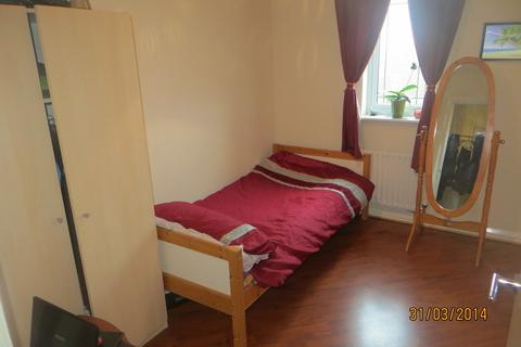 2 bedroom apartment for sale, Radcliffe Close, Gateshead NE8