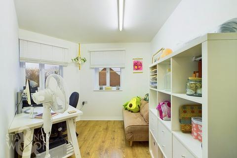 81 Hemming Way, Norwich, NR3 2AF