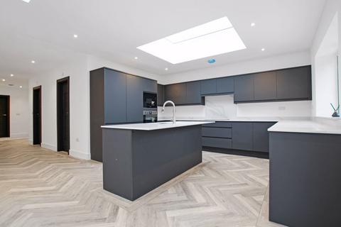 170 The Drive, Bexley, DA5 3BX
