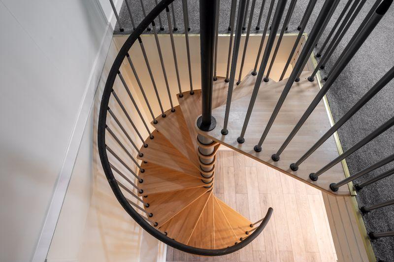 Stairwell annex