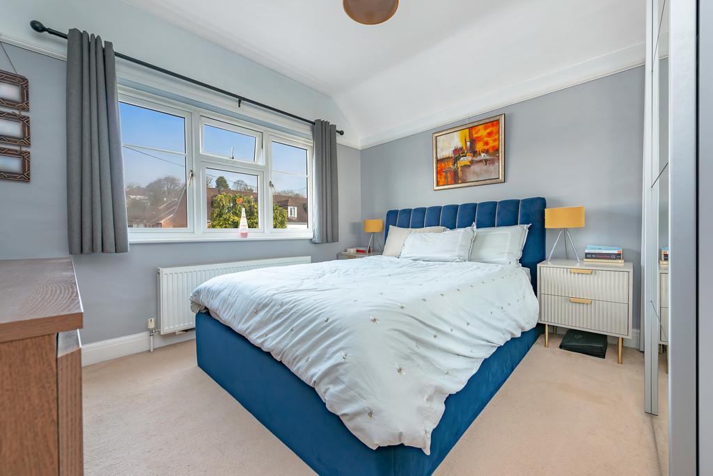 181 Chipstead Valley Road Low Res 0001  IMM2524-En