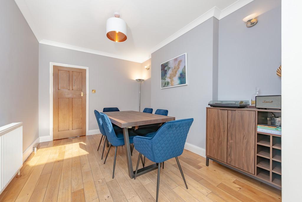 181 Chipstead Valley Road Low Res 0013  IMM2706-En