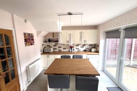 19 Brackenfield Road, Birmingham, B44 9BJ