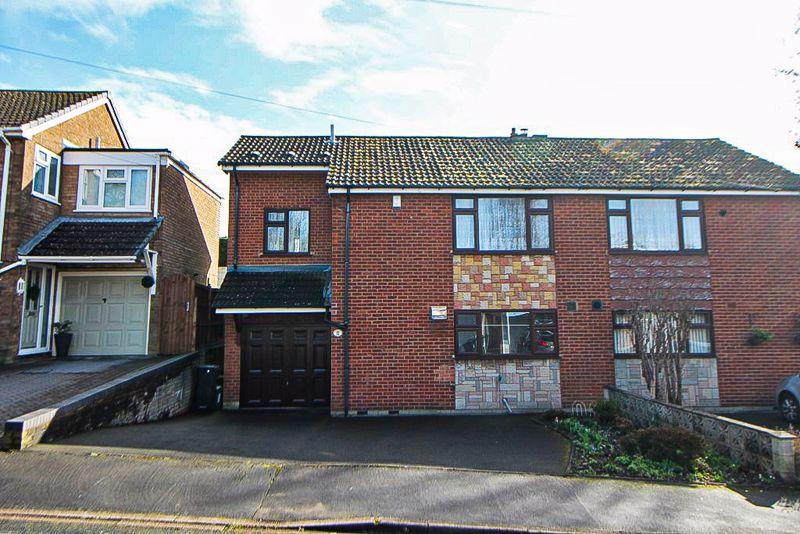 Alpine Drive, NETHERTON, DY2 0JH 4 bed semidetached house £250,000