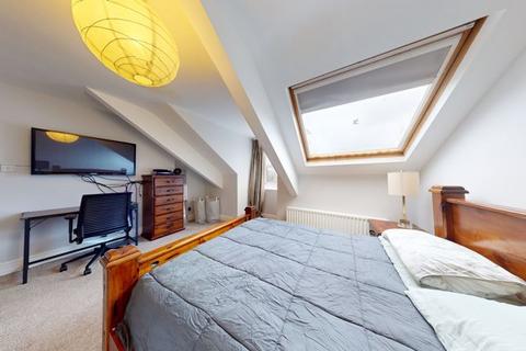 2 bedroom flat for sale, Granville Road, Newcastle Upon Tyne NE2