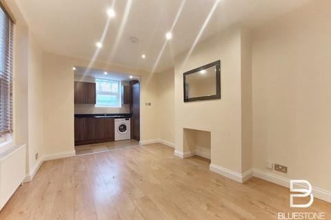 2 bedroom apartment to rent, Southwell Road, London