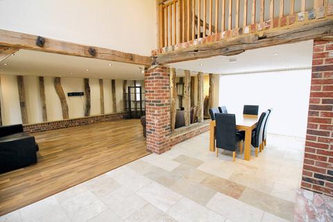 3 bedroom barn conversion to rent, Rotten Row, East Tuddenham NR20