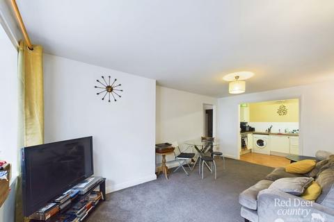 1 bedroom ground floor maisonette for sale, Peel Court, Watchet