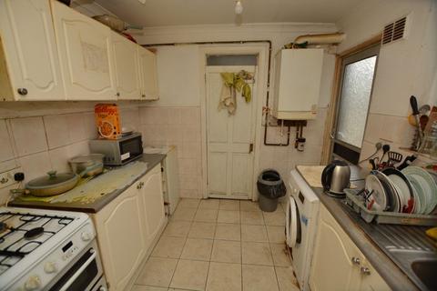 3 bedroom terraced house for sale - Canada Road, Slough
