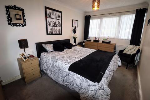 3 bedroom bungalow for sale, Lammas, Beanhill, Milton Keynes