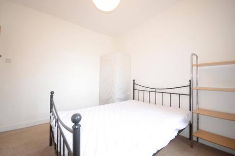 1 bedroom in a house share to rent - Arthur Road