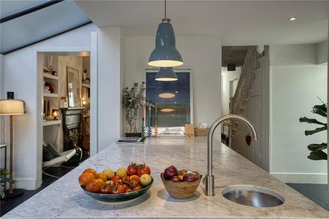 5 bedroom end of terrace house for sale, Mortimer Road, London, NW10