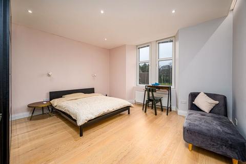 1 bedroom property for sale, Tullideph Road, Dundee