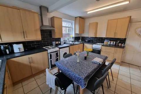 7 bedroom semi-detached house to rent, 13 St. Mary's Crescent