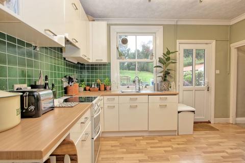 4 bedroom detached house for sale, London Road, Chalfont St. Giles