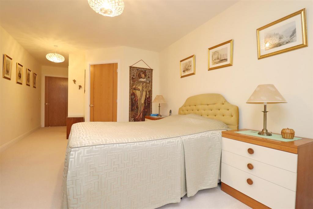 Main bedroom