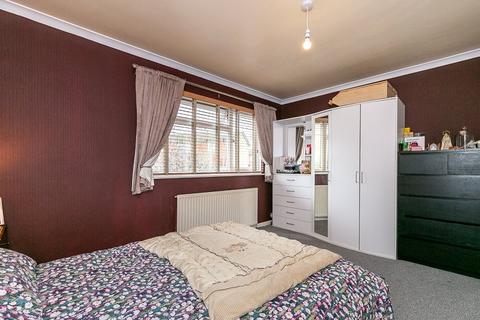 3 bedroom end of terrace house for sale, The Lindens, NEW ADDINGTON, Croydon, Surrey, CR0