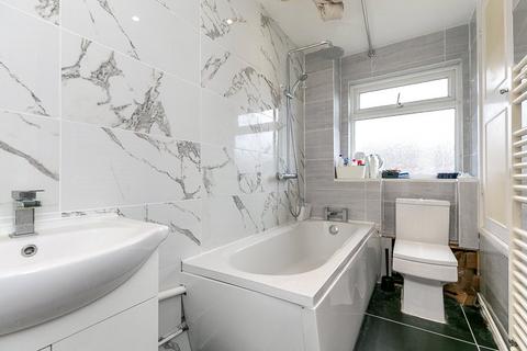 97 The Lindens, New Addington, Croydon, CR0 9EN