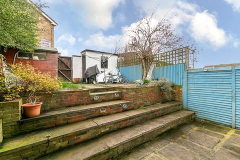 97 The Lindens, New Addington, Croydon, CR0 9EN