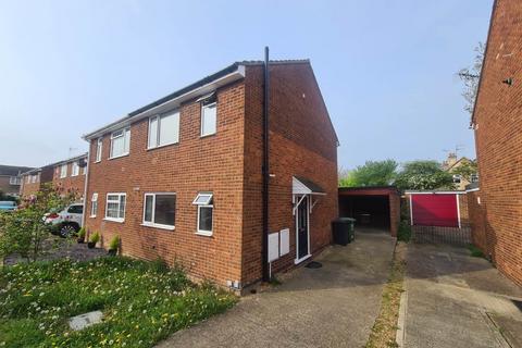 3 bedroom house to rent, Russet Way, Melbourn, Royston