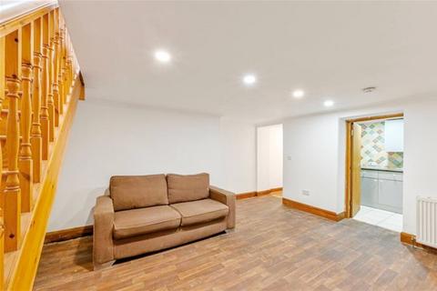 4 bedroom flat to rent - Torriano Avenue, Kentish Town