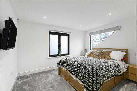 5 bedroom detached house for sale, Fordbridge Road, Sunbury-on-Thames, Surrey, TW16