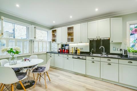 3 bedroom detached house for sale, Ellerdale Road, Hampstead