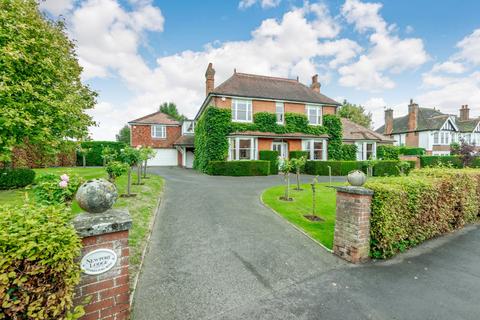 5 bedroom detached house for sale, Oxenturn Road, Wye, Kent