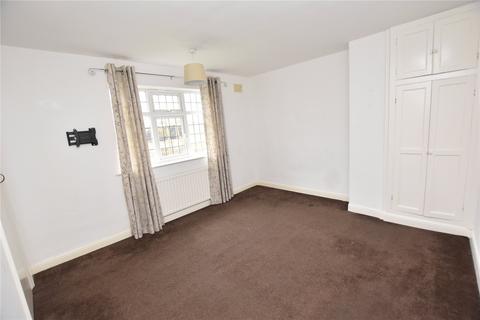 7 Ings Crescent, Guiseley, Leeds, LS20 8DD