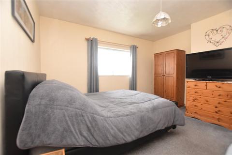 3 bedroom semi-detached house for sale, Kirkwood Grove, Tingley, Wakefield, West Yorkshire
