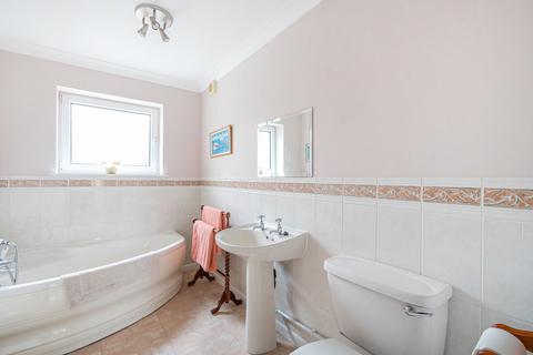 5 Nichols Close, Wetherby, LS22 6GQ
