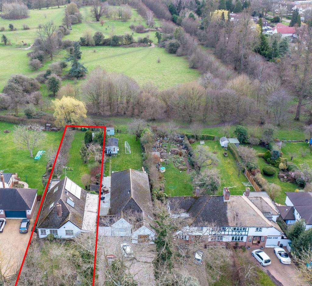 Beech Drive, Sawbridgeworth, CM21 4 bed detached house for sale £685,000