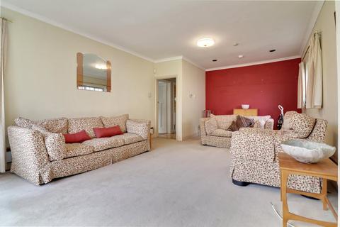 11 Beech Drive, Sawbridgeworth, CM21 0AA