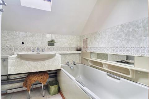 11 Beech Drive, Sawbridgeworth, CM21 0AA