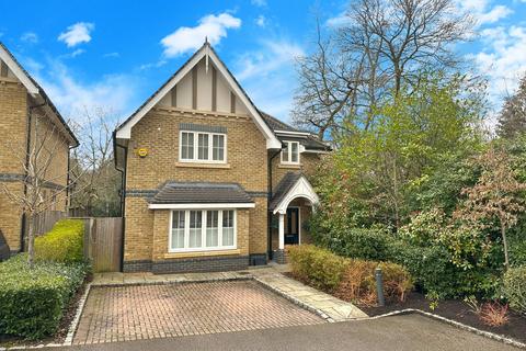 4 bedroom detached house for sale, Meadows Drive, CAMBERLEY GU15