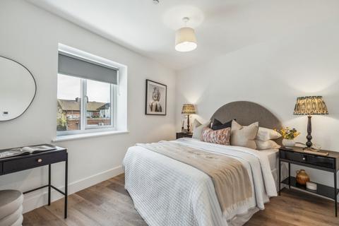 1 bedroom penthouse to rent, Bath Road, Slough, SL1