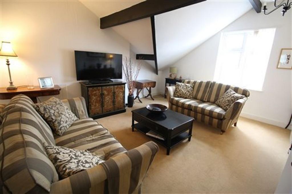 Cleveland Avenue, Darlington DL3 2 bed property £695 pcm (£160 pw)