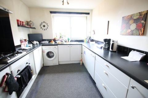 3 bedroom flat to rent, Stanhope Road North, Darlington DL3