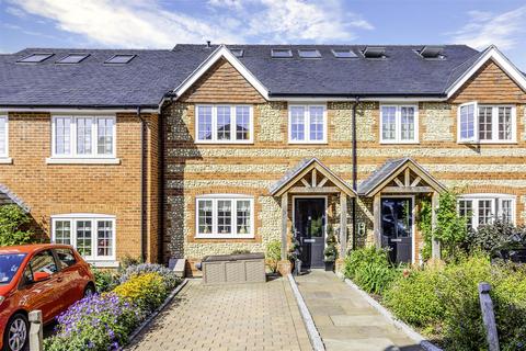 7 Pilgrim Lane, Dorking, RH4 1GQ