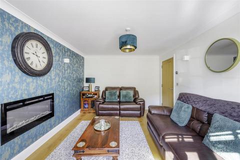 7 Pilgrim Lane, Dorking, RH4 1GQ