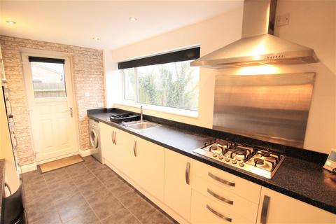 3 bedroom detached house to rent, Oxted Rise, Oadby, Leicester, LE2