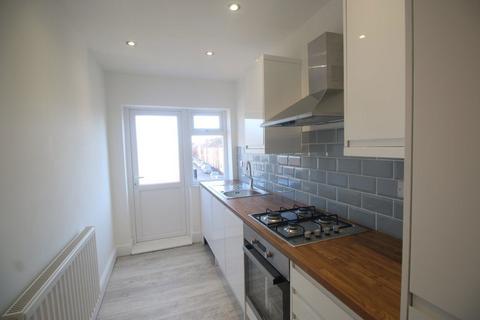 2 bedroom flat to rent, Stanhope Road South, Darlington DL3