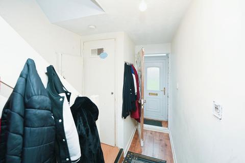 13 Henbane Path, Romford, RM3 8PH