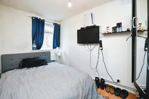 13 Henbane Path, Romford, RM3 8PH
