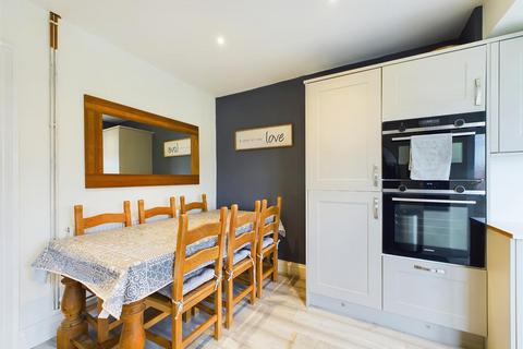 70 Birch Avenue, Gloucester, GL4 4NL