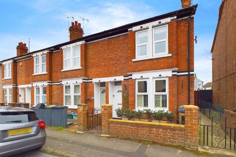 77 Rosebery Avenue, Gloucester, GL1 5EH
